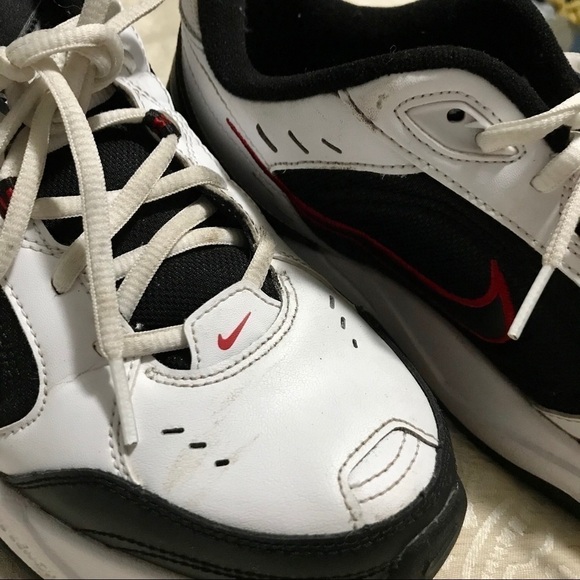 Nike Air Monarch IV Size 8.5 Men’s White/Black/Red Lifestyle Dad Sneaker - Picture 5 of 8